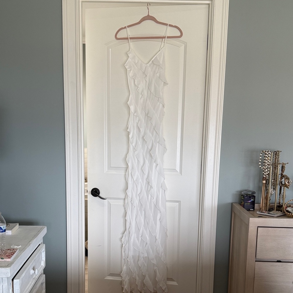 Elegant White Ruffled Maxi Dress